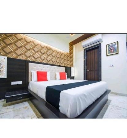 Hotel Ravi Residency Джаландхар Екстериор снимка