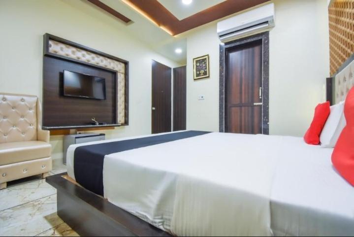 Hotel Ravi Residency Джаландхар Екстериор снимка