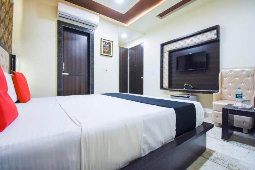 Hotel Ravi Residency Джаландхар Екстериор снимка
