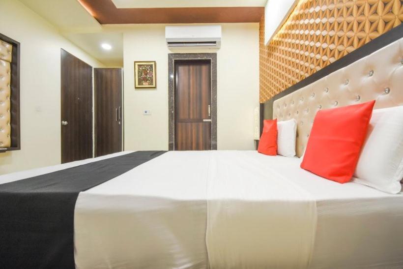 Hotel Ravi Residency Джаландхар Екстериор снимка