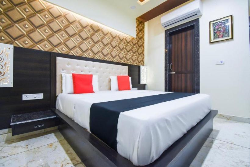 Hotel Ravi Residency Джаландхар Екстериор снимка